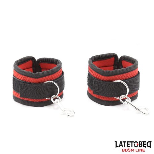 Latetobed BDSM ágyrögzítő bilincsekkel,szemmaszkkal